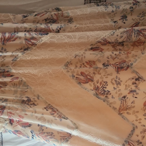 BCBG Maxazria maxi gown - Picture 3 of 8